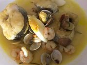 Una foto de pescadilla salsa