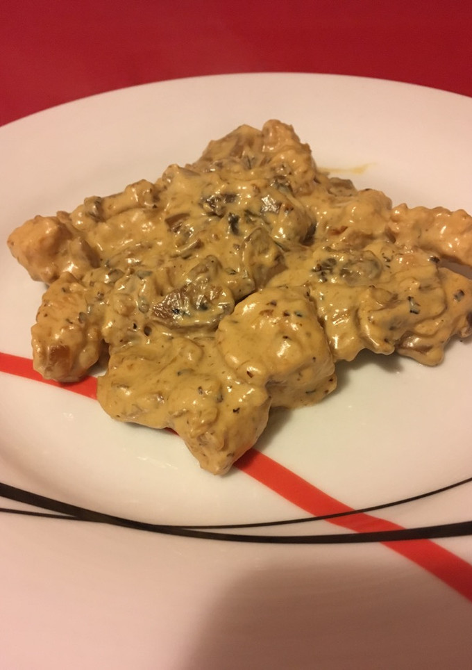 Una foto de Solomillo de pavo con champiñones y nata