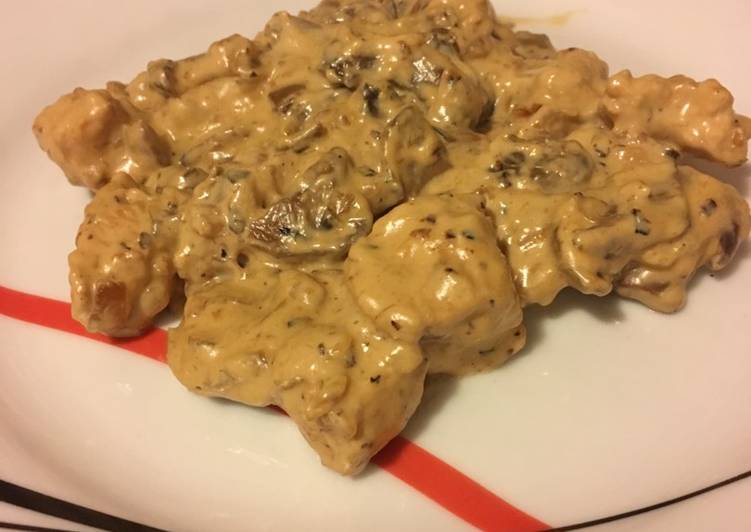 Solomillo de pavo con champiñones y nata