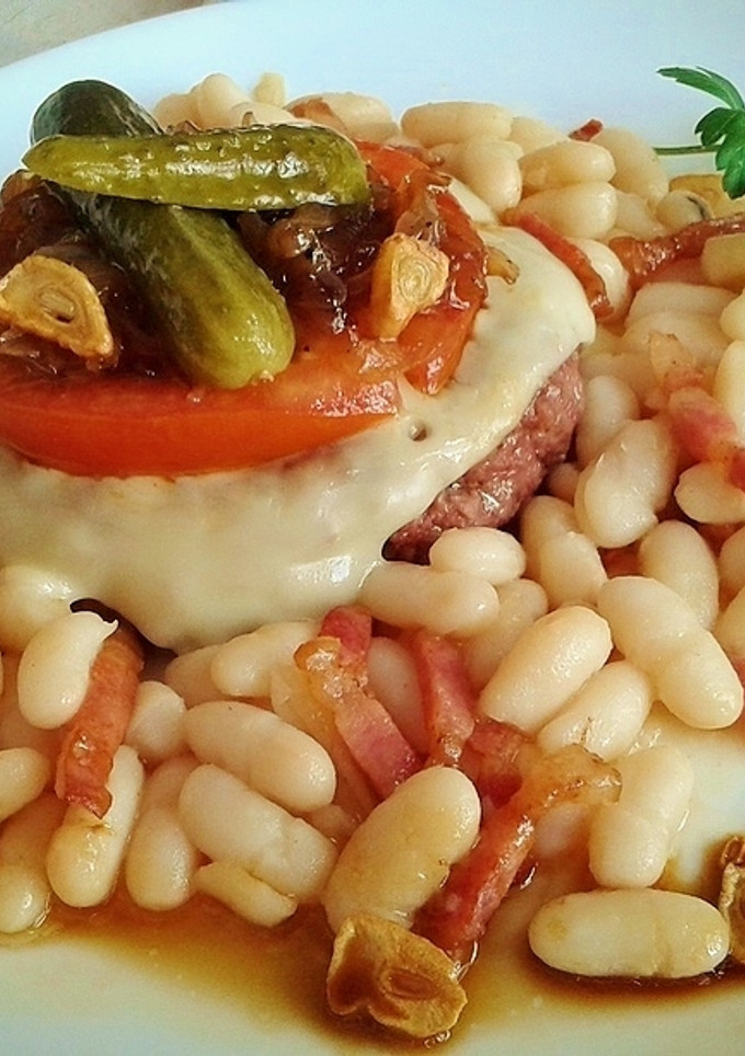 Una foto de Hamburguesa de angus con queso