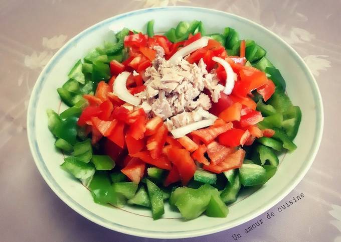 Salade tomate poivron oignon thon 🍴