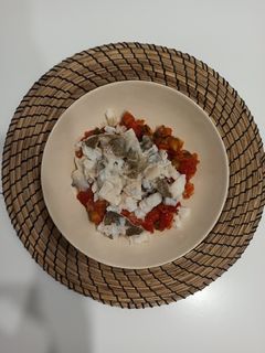 Una foto de Bacalao con pisto