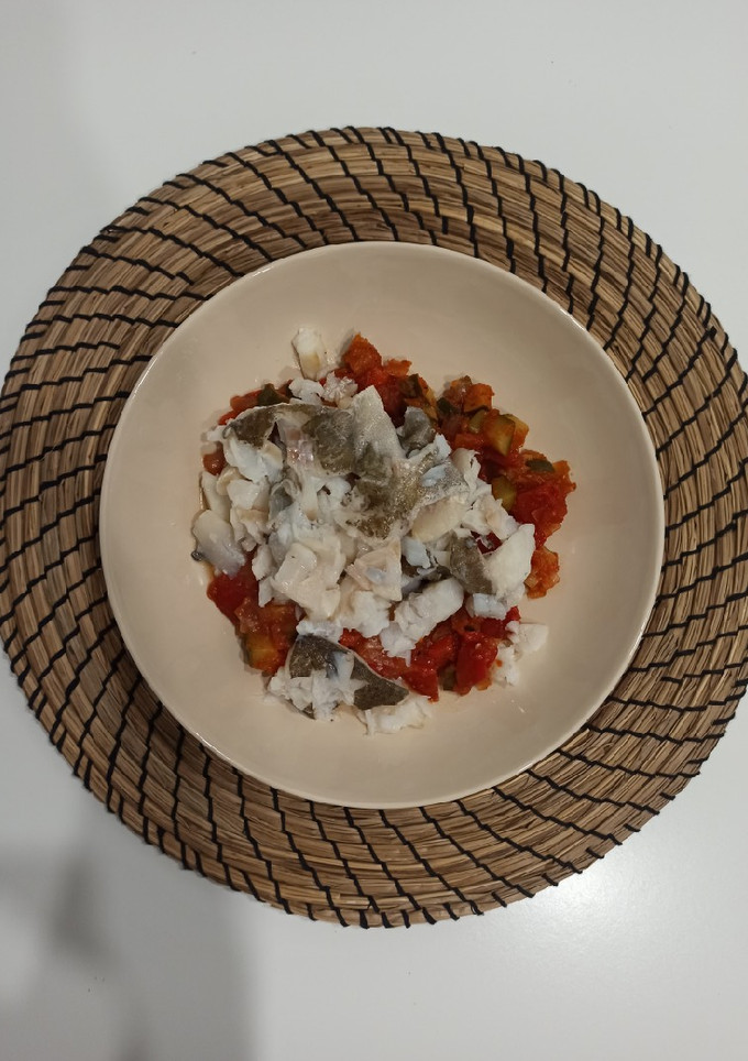 Una foto de Bacalao con pisto
