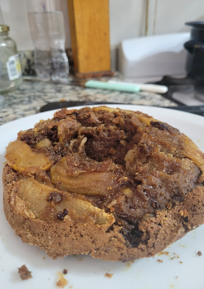 Una foto de Budín/Torta integral de pera y manzana🍎🍐