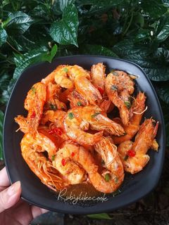 Hình của món Tôm rim satế.