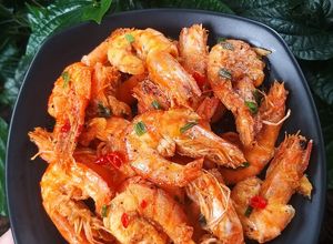 Hình của món Tôm rim satế.