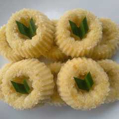 รูปของ Putu Ayu Labu Kuning