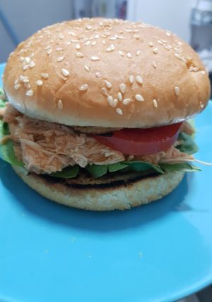 Una foto de Hamburguesa de pollo mechado