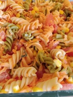 Una foto de Ensaladilla de pasta fría