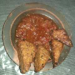 A picture of Tempe Bacem dan Sambal.