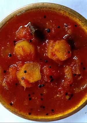 A picture of Mula Khatta / Radish Launji in Odia style.