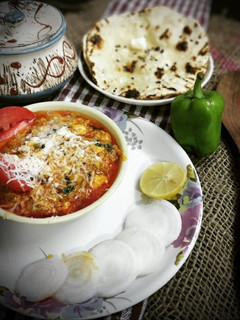 પનીર ભૂર્જી (Paneer Bhurji Recipe in Gujarati) રેસીપી મુખ્ય ફોટો