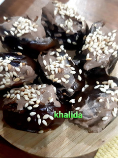 A picture of Chocolate ice cream stuffed dates.