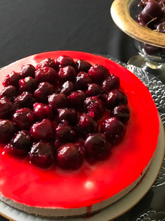 Una foto de Cheesecake de Cerezas Sin Horno