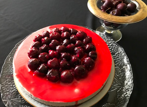 Una foto de Cheesecake de Cerezas Sin Horno