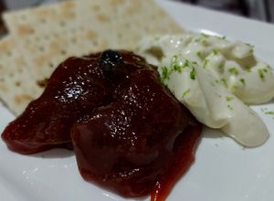 Una foto de DULCE De Guayaba🍈y Uvas Pasas😋