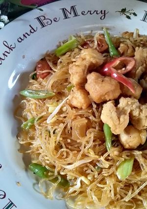 Foto resep Bihun Goreng Ayam Pok pok
