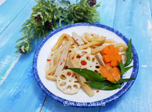 Hình của món Gỏi Củ Sen Tai Heo (Món Chay).