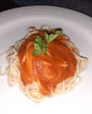 Pasta con salsa de jitomate deliciosa 😋