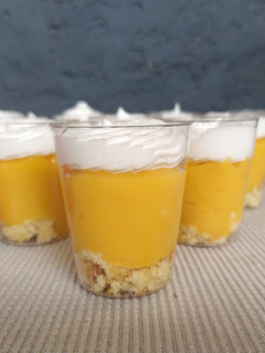 Una foto de Shots de lemon pie 🍋