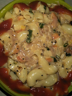 A picture of South Indian style mayonnaise macaroni.