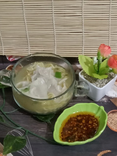 Foto resep Mie kuah Wonton Chili oil