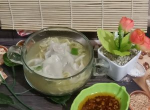 Foto resep Mie kuah Wonton Chili oil