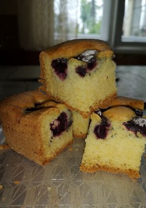 Egyszerű gyümölcsös piskóta recept fotója