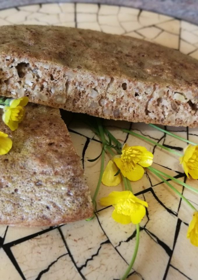 Una foto de Torta de nueces - desayuno, merienda o cena