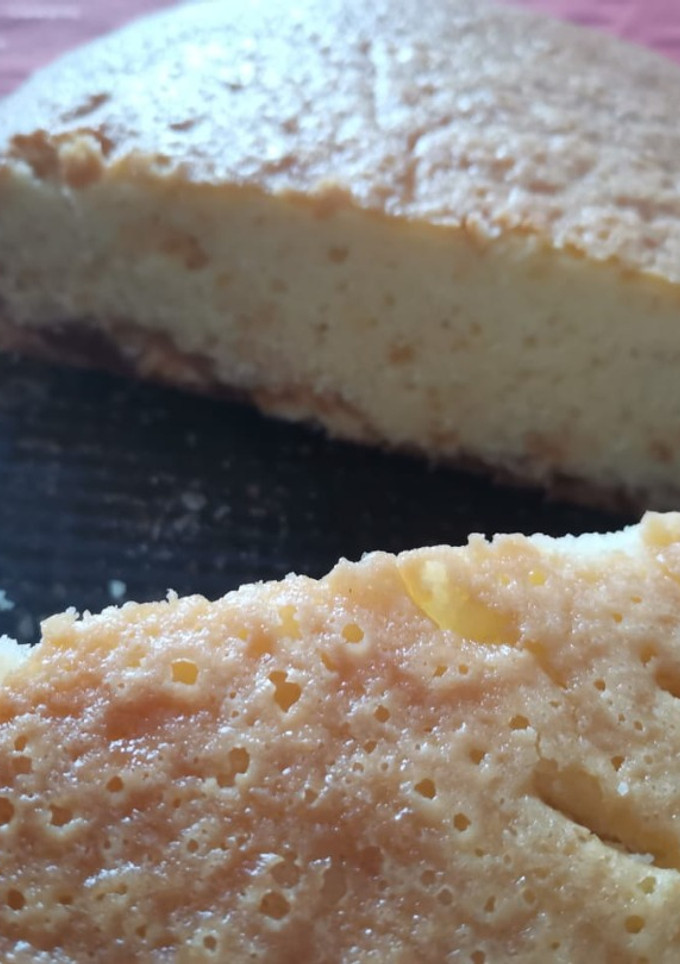 Una foto de Bizcochuelo esponjoso de 25 cucharadas económico  y de batata