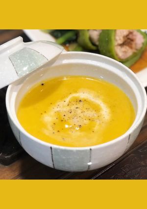 南瓜濃湯 高顏值宴客簡易經濟實惠菜單 的食譜成品照片