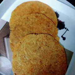 A picture of Besan khakhra.