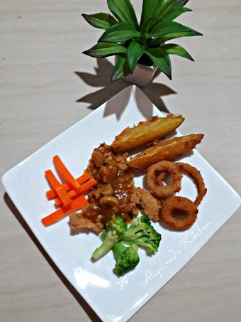 Langkah Mudah untuk Membikin Resep Crispy Chicken Steak with Mushroom Sauce yang Lezat Anti Ribet, Lezat Sekali