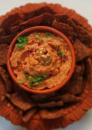 A picture of Muhammara lebenese dip.