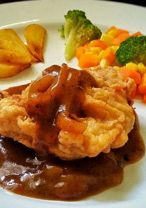 Foto resep Steak Sapi Krispi dengan Saus Kaldu Barbeque 🐮 #KitaBerbagi
