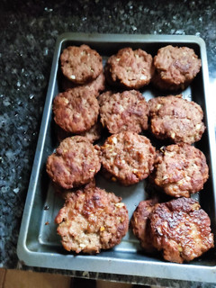Una foto de Hamburguesas alemanas (Fricadellen)