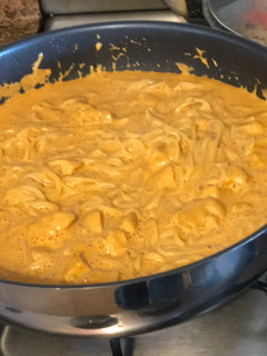 Una foto de Espagueti con pechuga en crema de chipotle