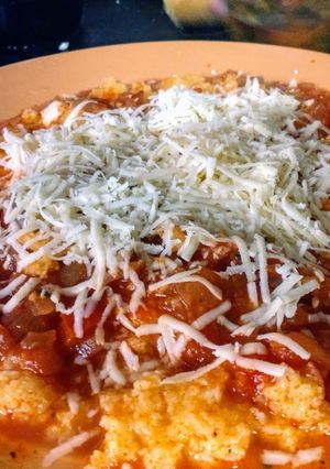 Una foto de Polenta con salchicha parrillera 💕