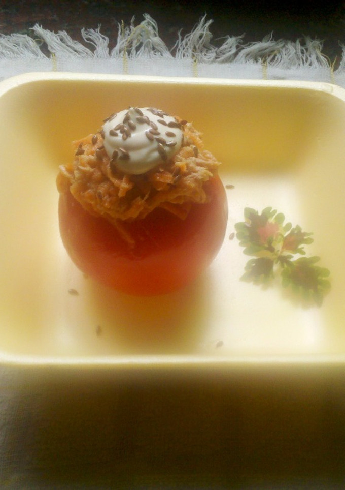 Una foto de Tomate relleno light (sin arroz) Comida rápida y sana