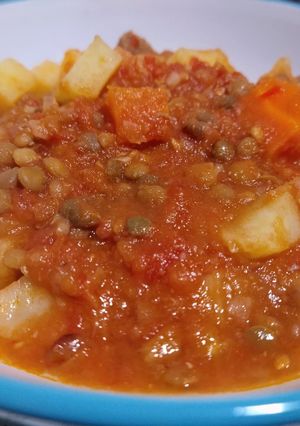 Una foto de Guiso de Lentejas 🍲