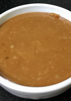 A picture of Salted caramel dip.