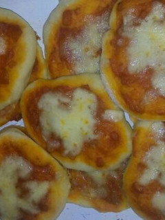 Una foto de Pizzetas con muzza