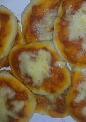 Una foto de Pizzetas con muzza