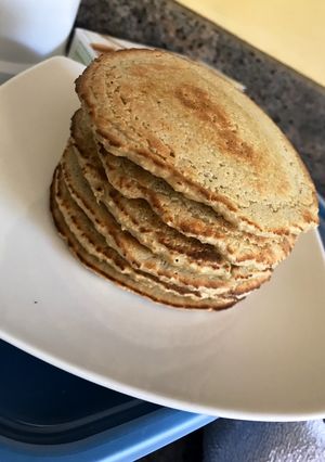 Una foto de Pancakes de banana y avena