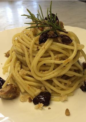 Foto di Spaghetti con sgombro e olive taggiasche (dal web)
