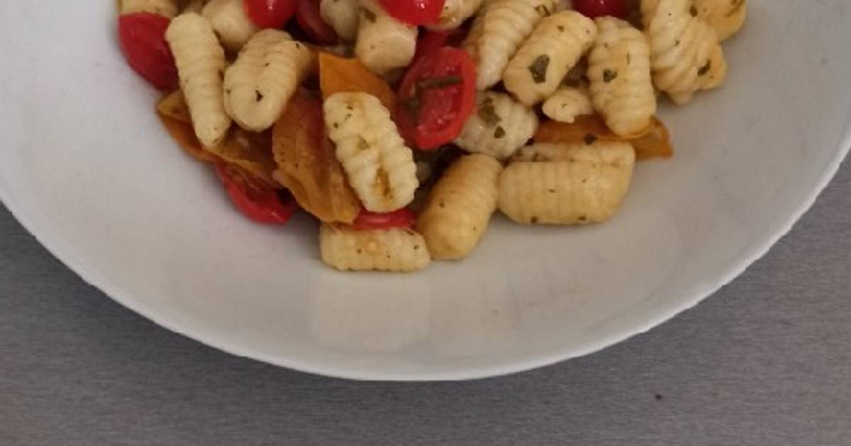 Ricetta Gnocchi di semola con pomodorini gialli e rossi di Roberta 