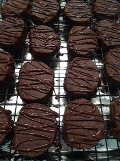 A picture of Chocolate Peppermint Slice and Bake Cookies.