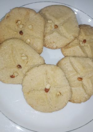 मैदा नानकटाई (nankhatai recipe in marathi) रेसिपी चे मुख्य फोटो 