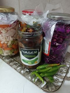 عکسی از دستور شوری و ترشی بادمجان