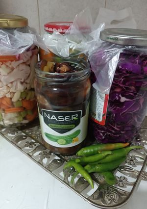 عکسی از دستور شوری و ترشی بادمجان